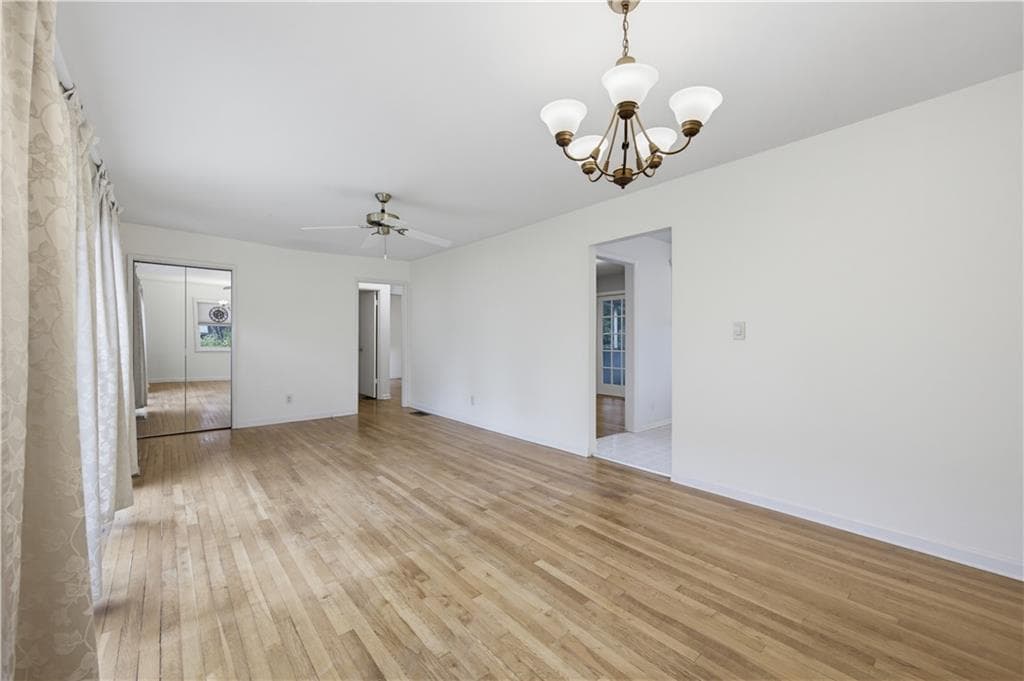 2 bedroom, 1 bathroom, 950 sq ft single family residence under contract at 3119 Brook Drive, Decatur, GA 30033 — photo 6