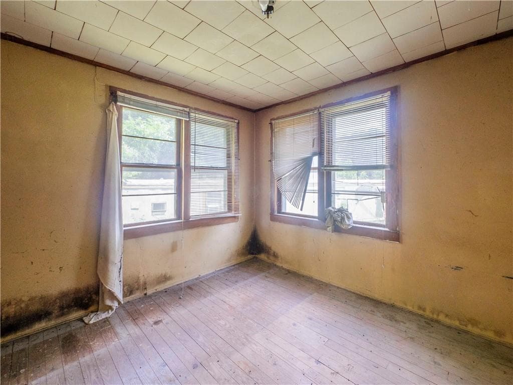 3 bedroom, 1 bathroom, 1,120 sq ft single family residence under contract at 285 Carter Street, Cornelia, GA 30531 — photo 10