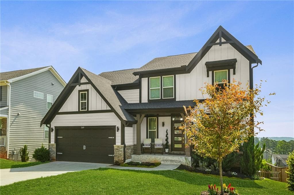 5 bedroom, 4 bathroom, 2,559 sq ft single family residence for sale at 169 Greenbrier Way, Canton, GA 30114 — photo 2