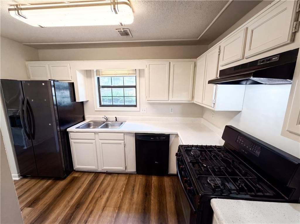 2 bedroom, 3 bathroom, 1,344 sq ft condominium for sale at 5935 Wintergreen Road, Norcross, GA 30093 — photo 7