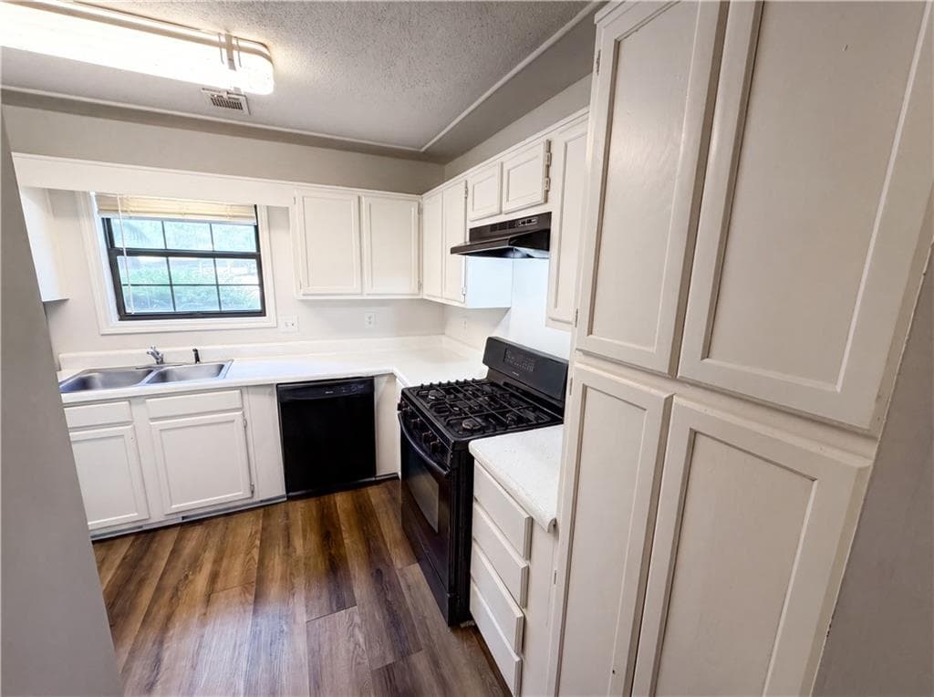 2 bedroom, 3 bathroom, 1,344 sq ft condominium for sale at 5935 Wintergreen Road, Norcross, GA 30093 — photo 9