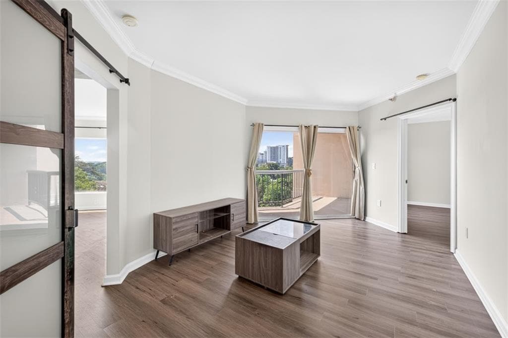 2 bedroom, 2 bathroom, 1,200 sq ft condominium for sale at 1 Biscayne Drive 703, Atlanta, GA 30309 — photo 1 of 37