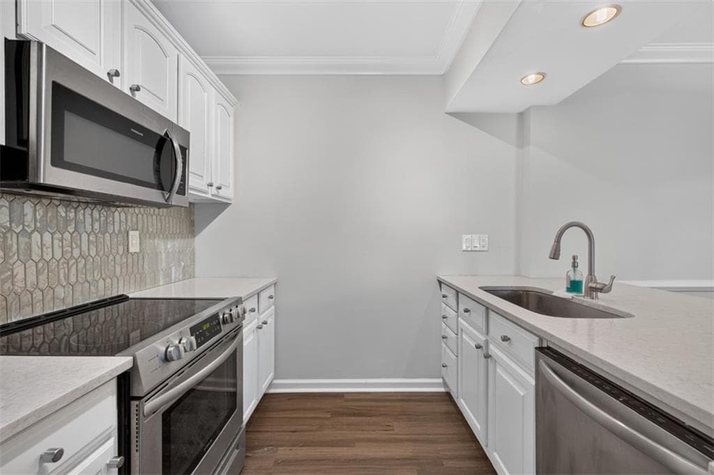 2 bedroom, 2 bathroom, 1,200 sq ft condominium for sale at 1 Biscayne Drive 703, Atlanta, GA 30309 — photo 7