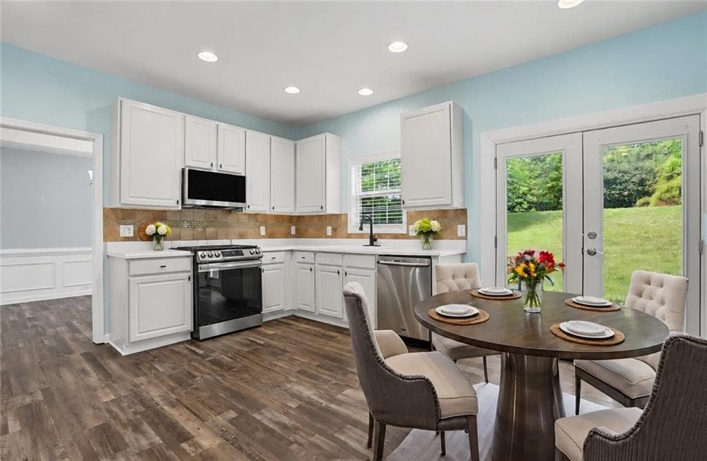 3 bedroom, 3 bathroom, 2,382 sq ft single family residence under contract at 1432 Fairdale Court, Dacula, GA 30019 — photo 7