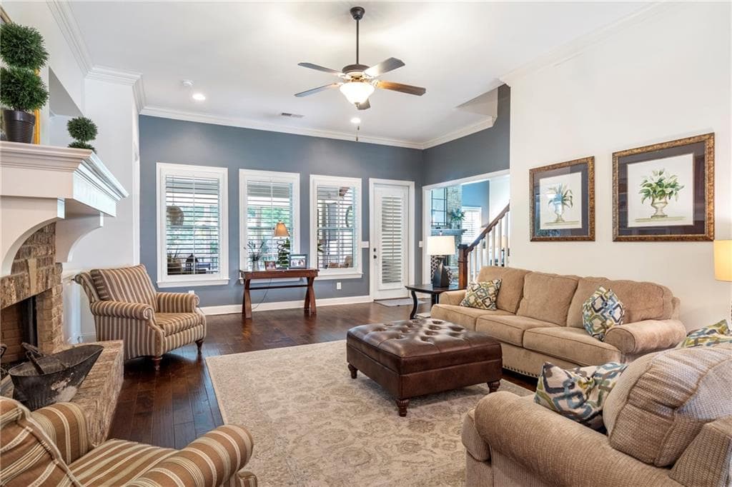 4 bedroom, 4 bathroom, 3,500 sq ft single family residence under contract at 4085 Williams Point Drive, Cumming, GA 30028 — photo 6
