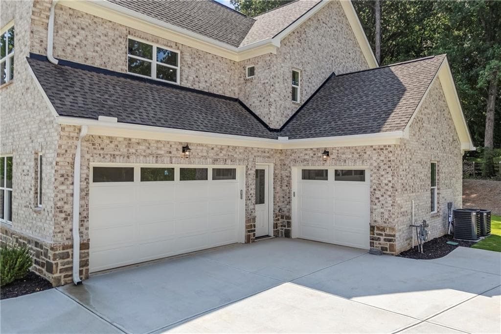 5 bedroom, 5 bathroom, 3,775 sq ft single family residence for sale at 745 BOLTON ABBEY Lane, Marietta, GA 30064 — photo 3