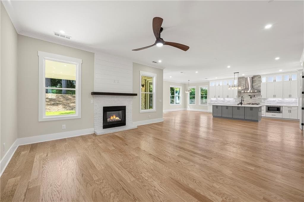 5 bedroom, 5 bathroom, 3,775 sq ft single family residence for sale at 745 BOLTON ABBEY Lane, Marietta, GA 30064 — photo 4