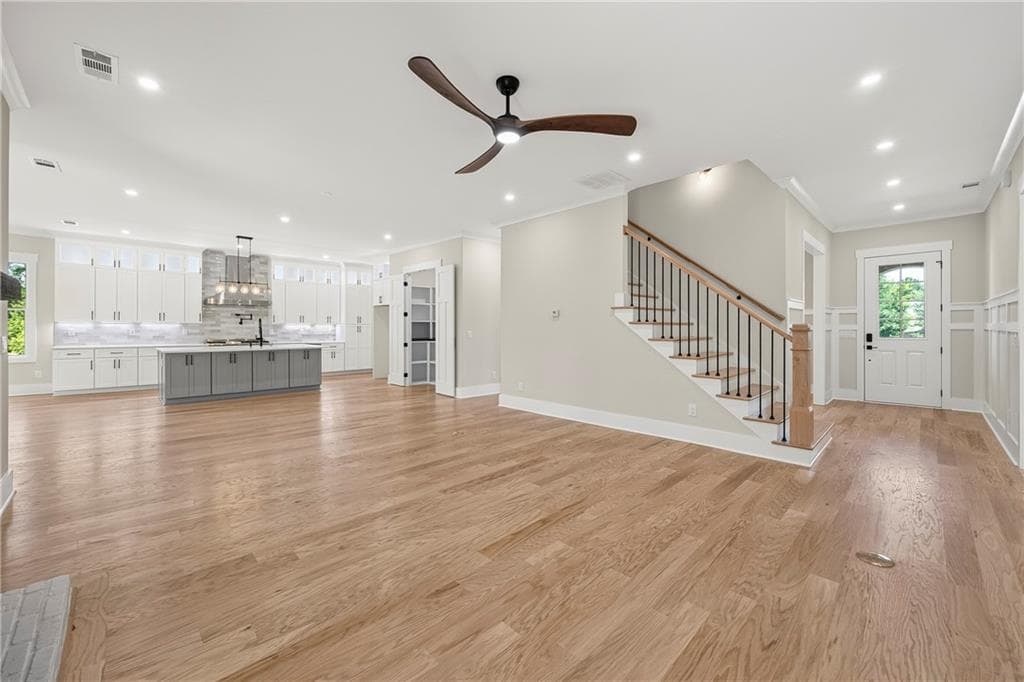 5 bedroom, 5 bathroom, 3,775 sq ft single family residence for sale at 745 BOLTON ABBEY Lane, Marietta, GA 30064 — photo 5