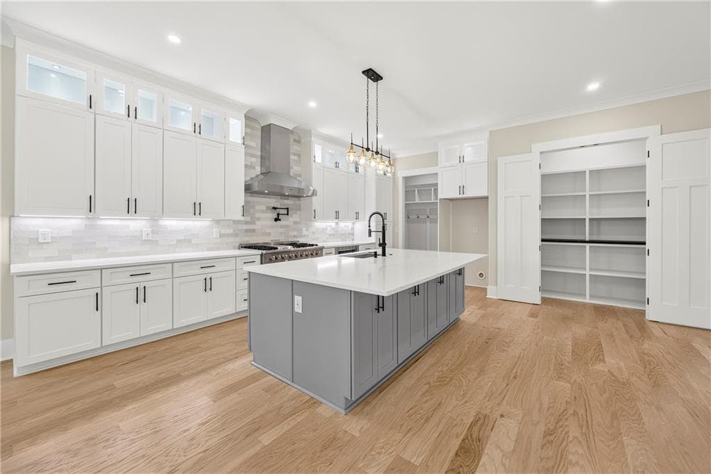 5 bedroom, 5 bathroom, 3,775 sq ft single family residence for sale at 745 BOLTON ABBEY Lane, Marietta, GA 30064 — photo 6