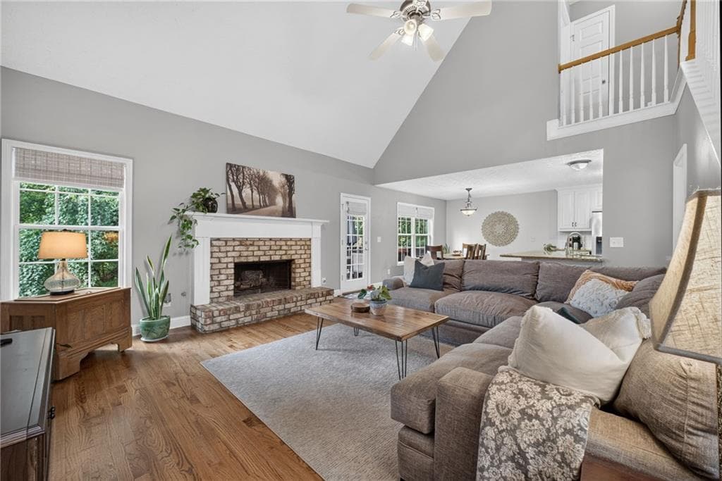 4 bedroom, 4 bathroom, 2,047 sq ft single family residence for sale at 946 Golden Meadows Lane, Loganville, GA 30052 — photo 3