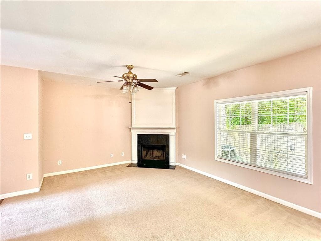 3 bedroom, 3 bathroom, 1,814 sq ft townhouse for rent at 370 Creek Manor Way, Suwanee, GA 30024 for $2,200 a month — photo 5