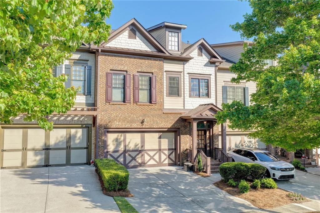 4 bedroom, 5 bathroom, 4,804 sq ft townhouse for rent at 6961 Fellowship Lane, Flowery Branch, GA 30542 for $3,000 a month — photo 3