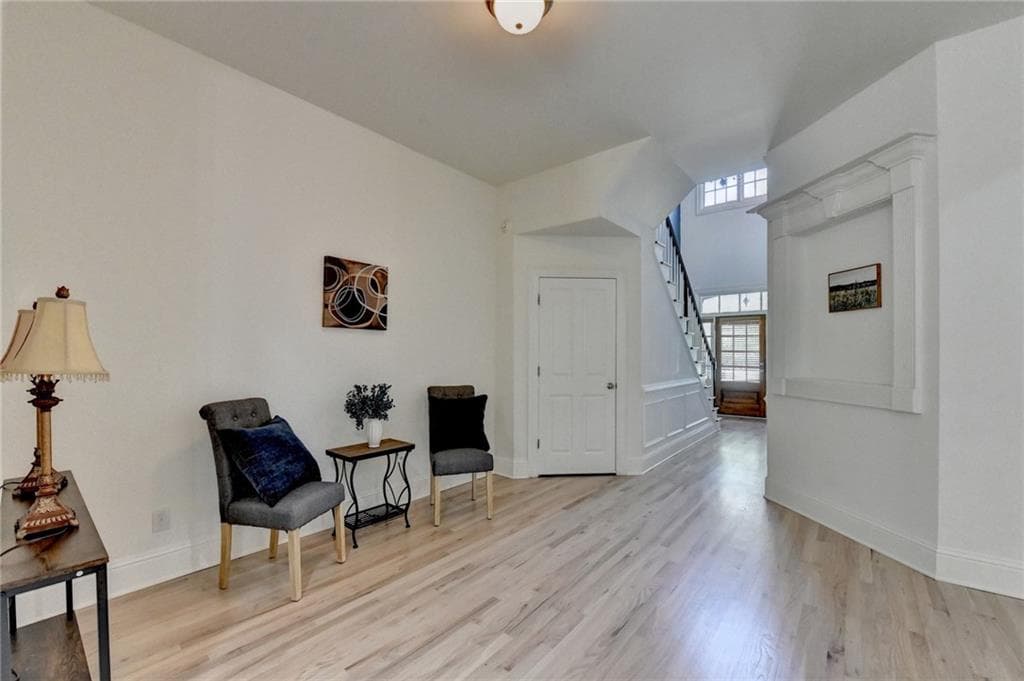 4 bedroom, 5 bathroom, 4,804 sq ft townhouse for rent at 6961 Fellowship Lane, Flowery Branch, GA 30542 for $3,000 a month — photo 9