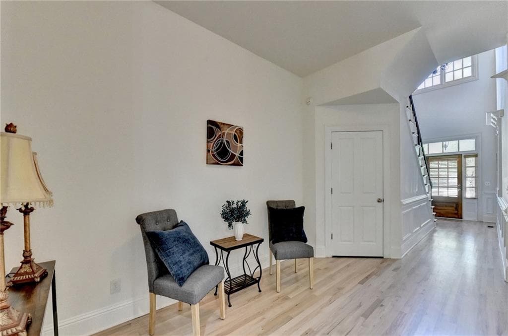 4 bedroom, 5 bathroom, 4,804 sq ft townhouse for rent at 6961 Fellowship Lane, Flowery Branch, GA 30542 for $3,000 a month — photo 10