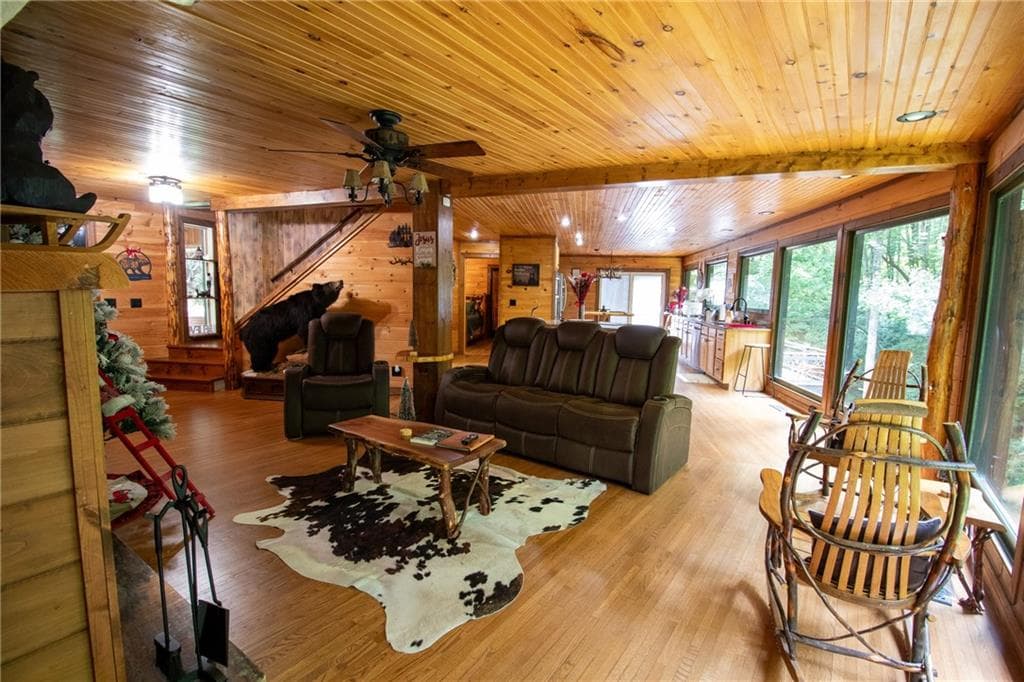 4 bedroom, 5 bathroom, 4,417 sq ft single family residence for sale at 312 Learh Lane, Ellijay, GA 30540 — photo 10