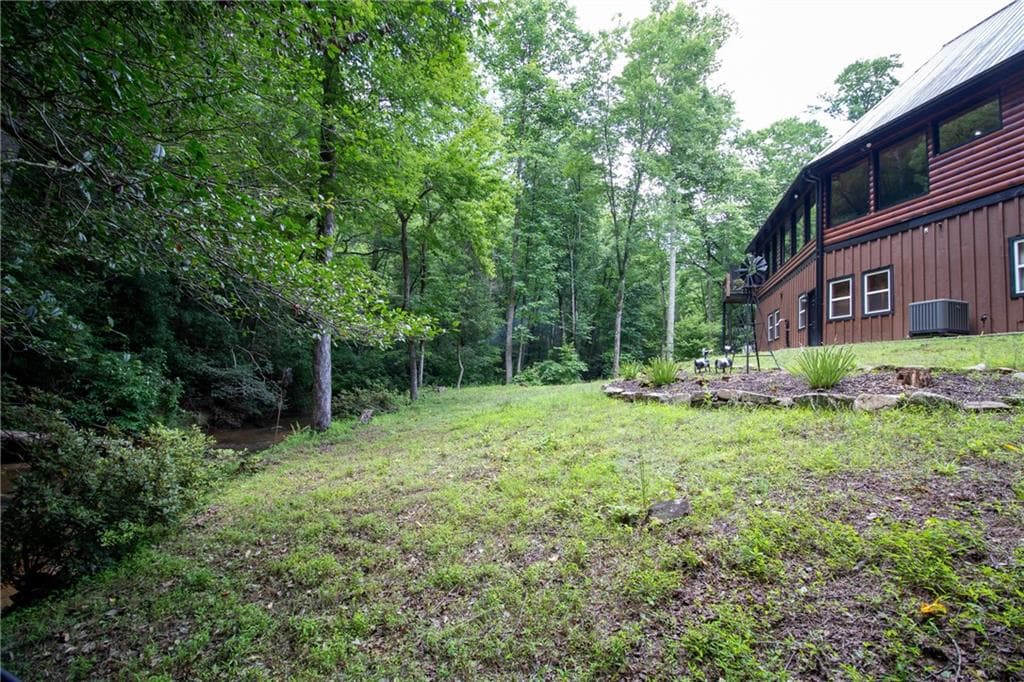 4 bedroom, 5 bathroom, 4,417 sq ft single family residence for sale at 312 Learh Lane, Ellijay, GA 30540 — photo 6