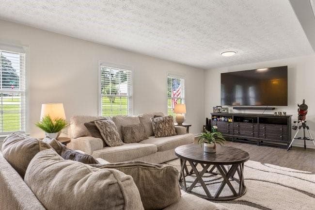 3 bedroom, 2 bathroom, 1,555 sq ft single family residence under contract at 3031 Frankie Lane, Duluth, GA 30096 — photo 6