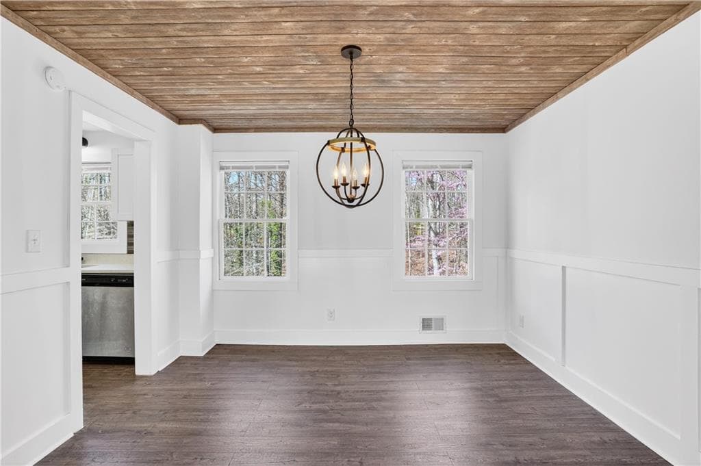 4 bedroom, 3 bathroom, 2,322 sq ft single family residence for sale at 9200 Brave Court, Jonesboro, GA 30236 — photo 10