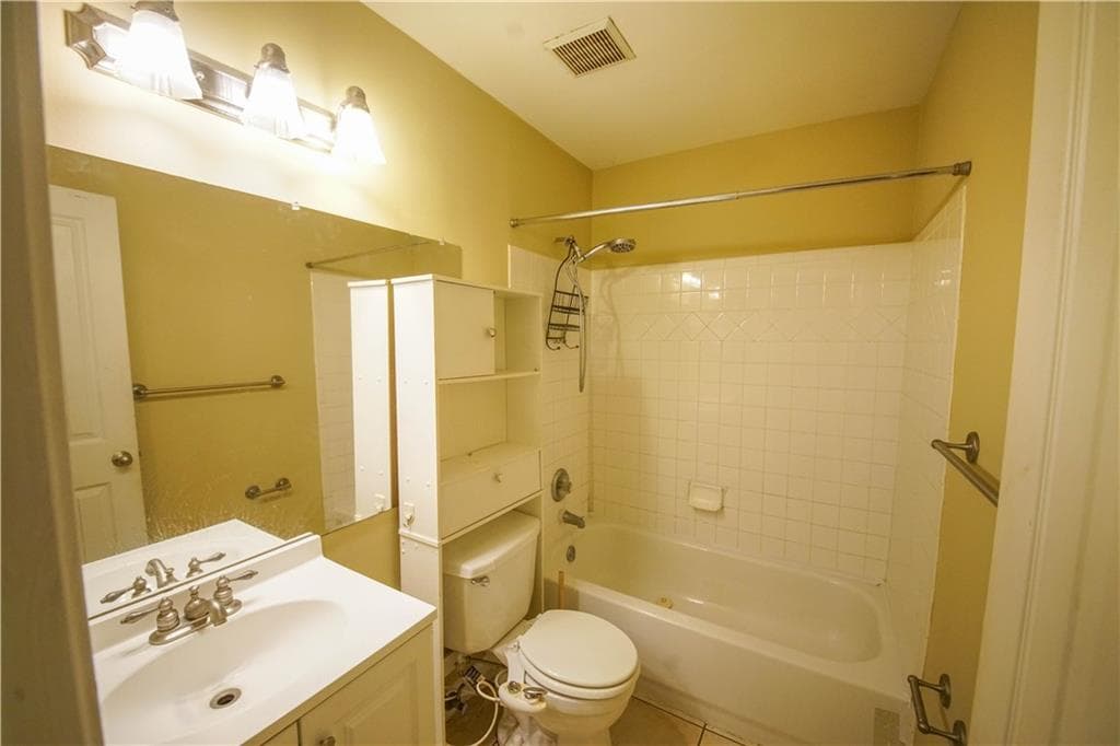 1 bedroom, 1 bathroom, 900 sq ft condominium for sale at 6940 Roswell Road C14, Atlanta, GA 30328 — photo 10