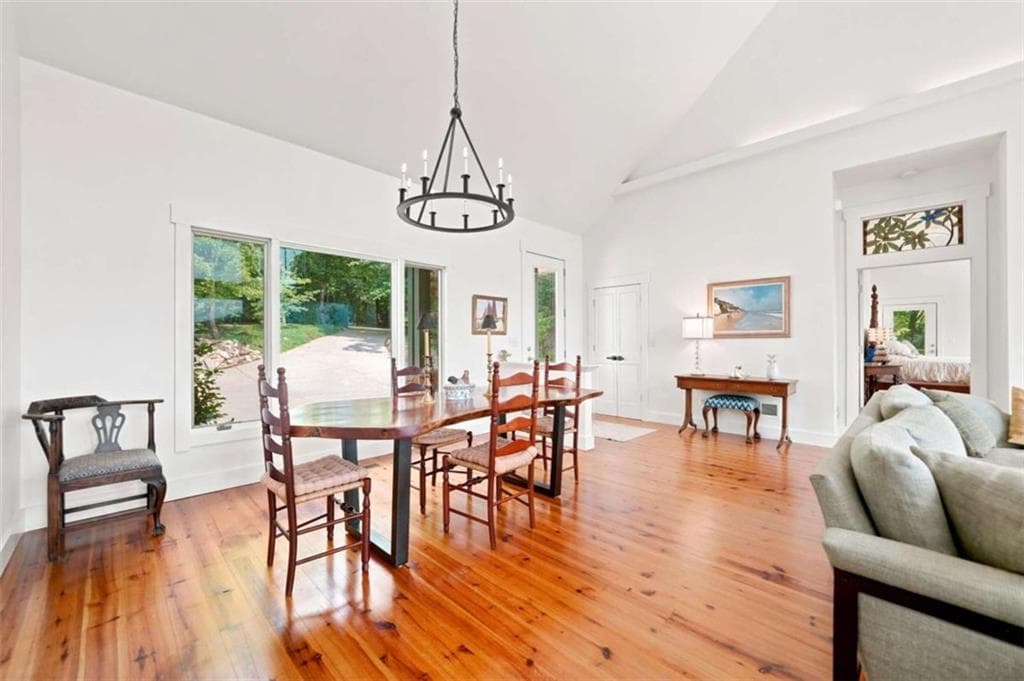 5 bedroom, 4 bathroom, 4,684 sq ft single family residence for sale at 714 Clearview Drive, Talking Rock, GA 30175 — photo 10