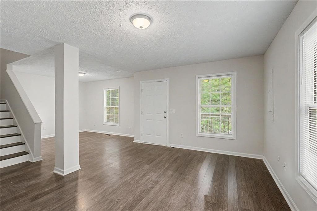 3 bedroom, 3 bathroom, 1,488 sq ft single family residence for sale at 1167 Hubbard Street, Atlanta, GA 30310 — photo 2
