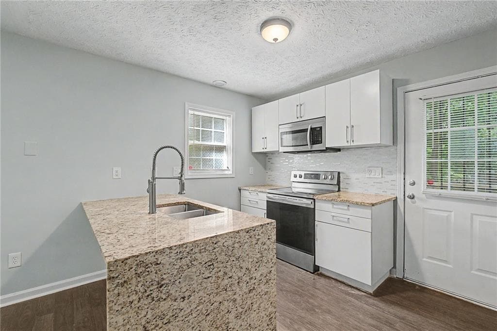 3 bedroom, 3 bathroom, 1,488 sq ft single family residence for sale at 1167 Hubbard Street, Atlanta, GA 30310 — photo 8