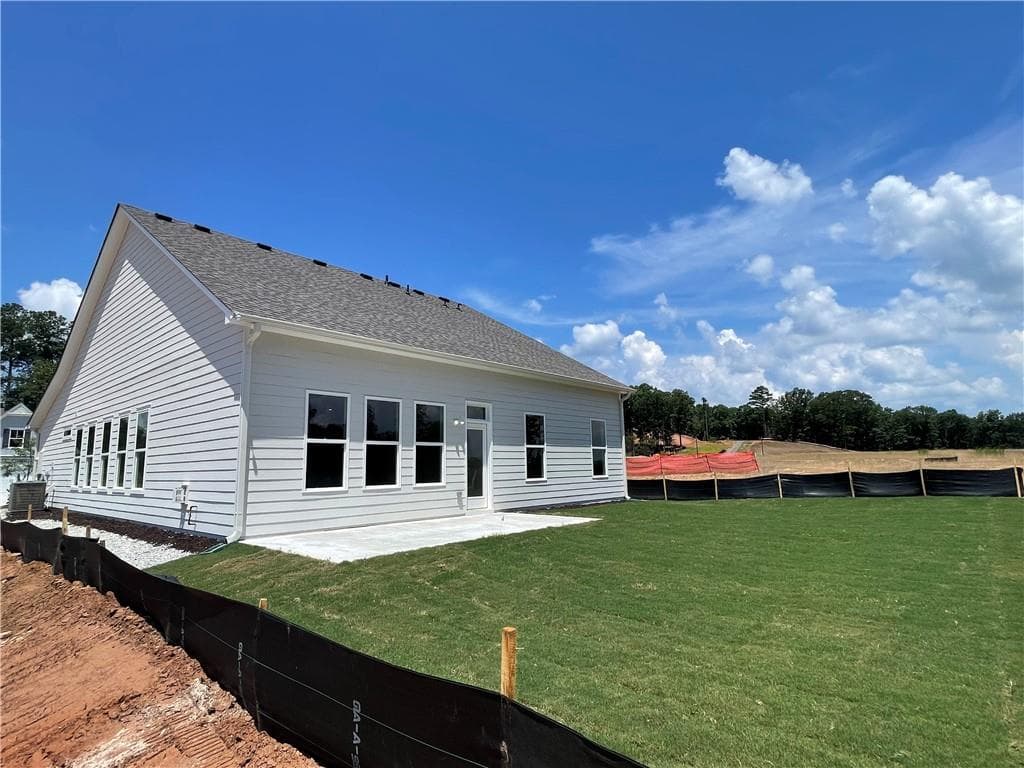 3 bedroom, 3 bathroom, 2,600 sq ft single family residence for sale at 1972 Assembly Circle (Lot 104), Gainesville, GA 30501 — photo 9