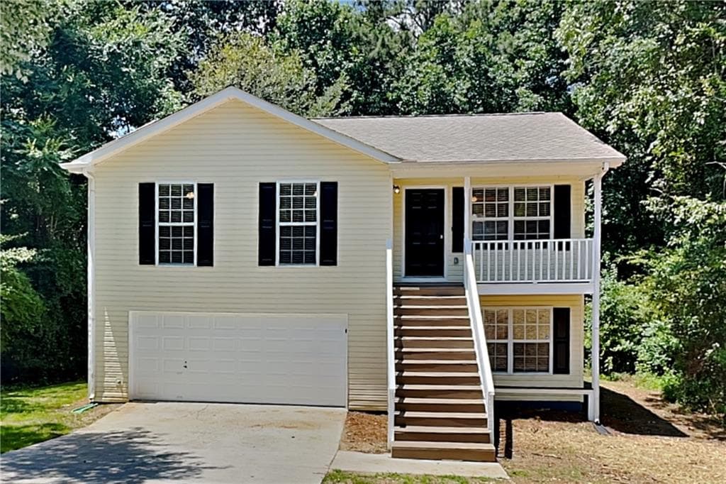 3 bedroom, 2 bathroom, 1,156 sq ft single family residence for rent at 6460 River Hill Drive, Flowery Branch, GA 30542 for $1,800 a month — photo 1 of 19