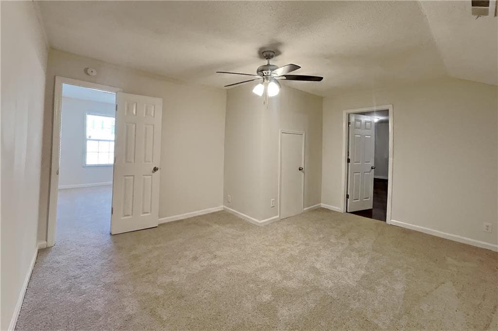 3 bedroom, 2 bathroom, 1,156 sq ft single family residence for rent at 6460 River Hill Drive, Flowery Branch, GA 30542 for $1,800 a month — photo 4