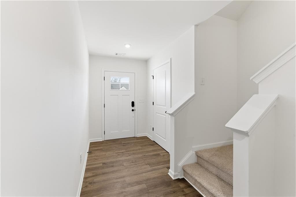 3 bedroom, 3 bathroom, 1,681 sq ft townhouse for sale at 26 Silver Leaf Lane 3, Dawsonville, GA 30534 — photo 4