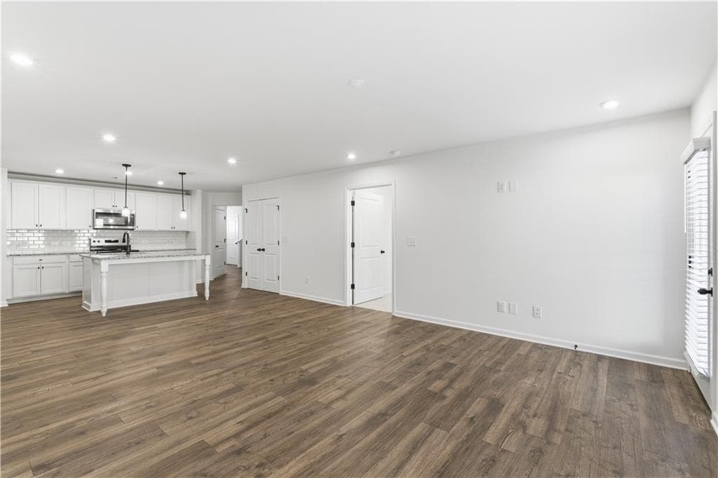 3 bedroom, 3 bathroom, 1,681 sq ft townhouse for sale at 26 Silver Leaf Lane 3, Dawsonville, GA 30534 — photo 8