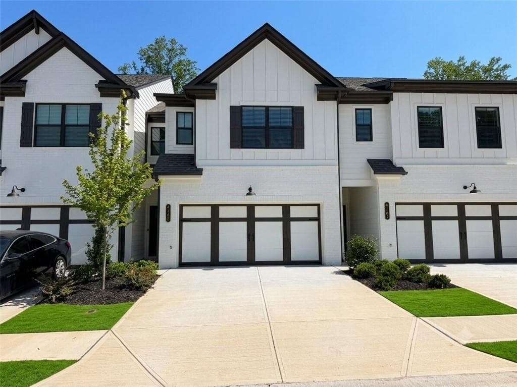 3 bedroom, 3 bathroom, 1,858 sq ft townhouse sold at 4163 Millstone Park Lane, Gainesville, GA 30504