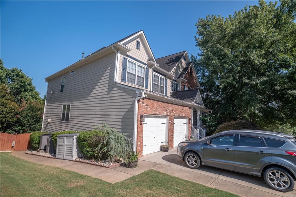 5 bedroom, 4 bathroom, 3,178 sq ft single family residence under contract at 106 Woodview Court, Woodstock, GA 30188 — photo 3