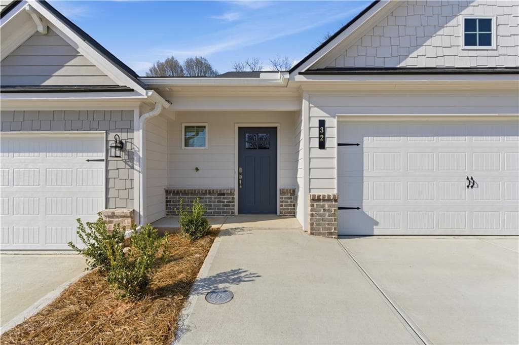 3 bedroom, 3 bathroom, 1,684 sq ft townhouse for sale at 32 Silver Leaf Lane 4, Dawsonville, GA 30534 — photo 2