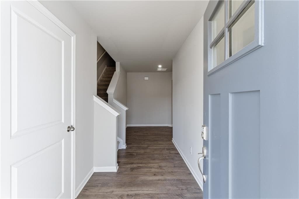 3 bedroom, 3 bathroom, 1,684 sq ft townhouse for sale at 32 Silver Leaf Lane 4, Dawsonville, GA 30534 — photo 4