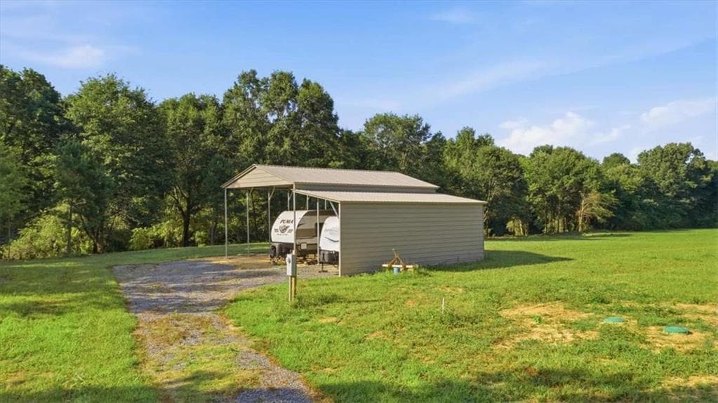 single family residence for sale at 353 Ridgewood Circle, Summerville, GA 30747 — photo 10