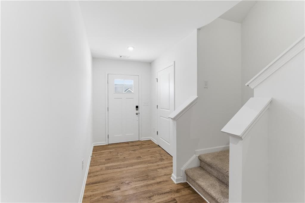 3 bedroom, 3 bathroom, 1,684 sq ft townhouse for sale at 38 Silver Leaf Lane 5, Dawsonville, GA 30534 — photo 5