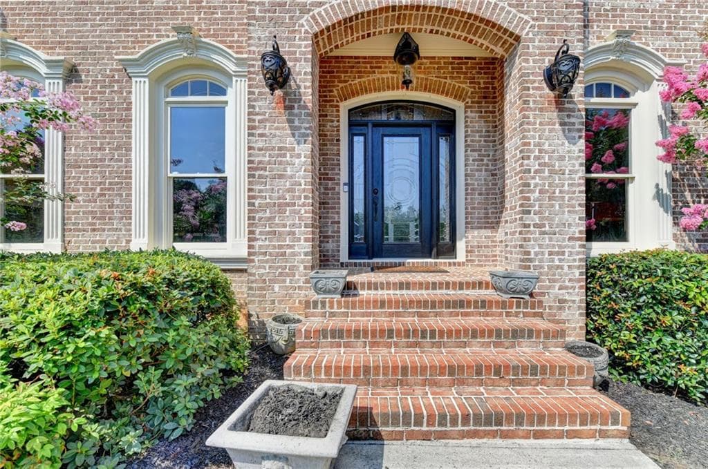6 bedroom, 7 bathroom, 7,700 sq ft single family residence for rent at 8910 Pinehurst Cove, Duluth, GA 30097 for $6,000 a month — photo 8