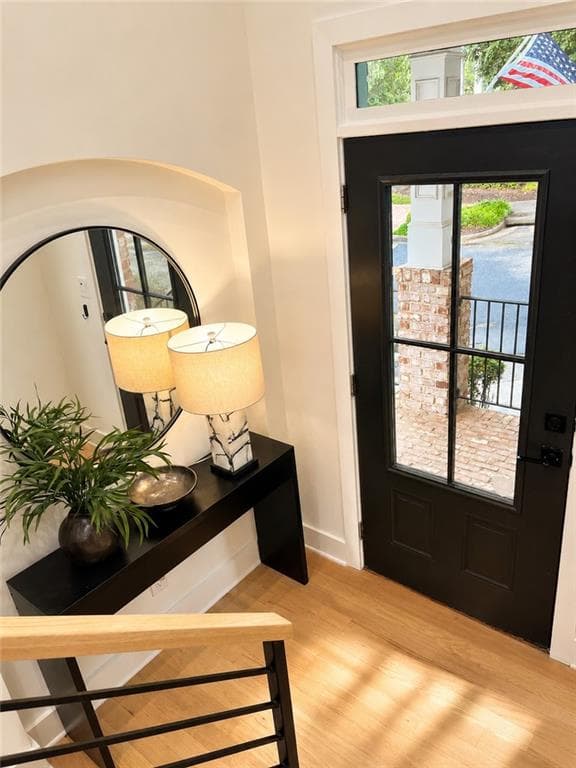 3 bedroom, 4 bathroom, 2,644 sq ft townhouse for sale at 396 Suwanee Avenue, Suwanee, GA 30024 — photo 3
