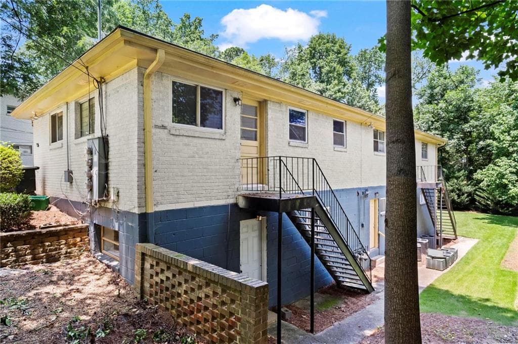quadruplex for sale at 545 Oakview Road, Decatur, GA 30030 — photo 4