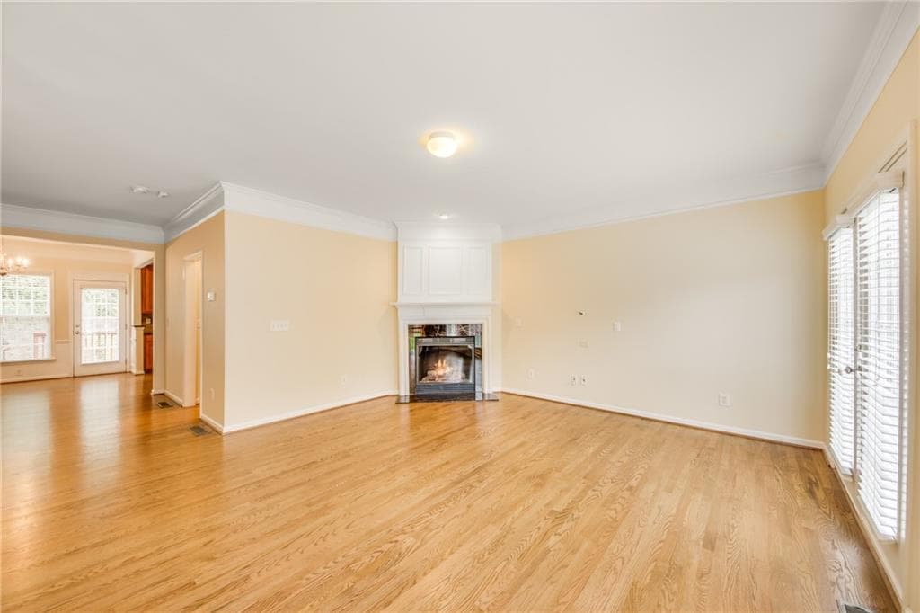 3 bedroom, 4 bathroom, 2,328 sq ft townhouse for rent at 2776 Loftview Square, Atlanta, GA 30339 for $3,100 a month — photo 2