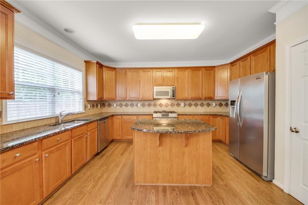 3 bedroom, 4 bathroom, 2,328 sq ft townhouse for rent at 2776 Loftview Square, Atlanta, GA 30339 for $3,100 a month — photo 9