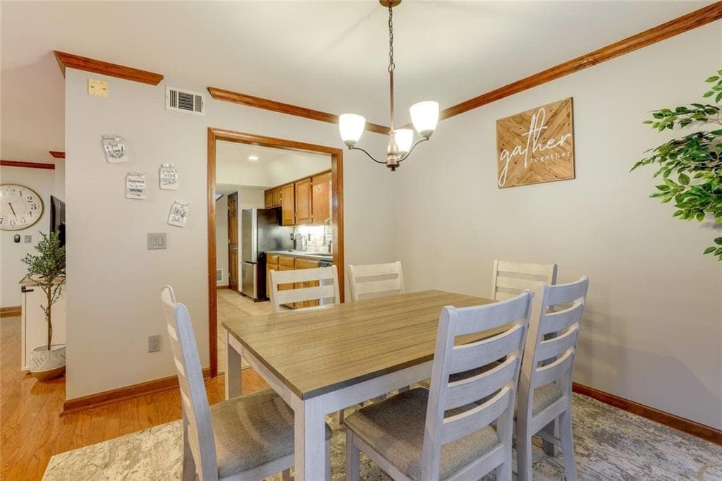 2 bedroom, 3 bathroom, 1,906 sq ft townhouse for sale at 2970 Woodruff Drive, Smyrna, GA 30080 — photo 6