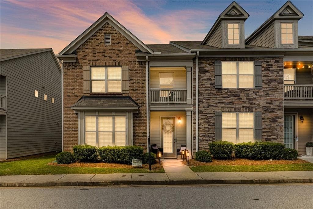 3 bedroom, 3 bathroom, 2,005 sq ft townhouse for sale at 7643 Bucknell Terrace, Fairburn, GA 30213 — photo 3
