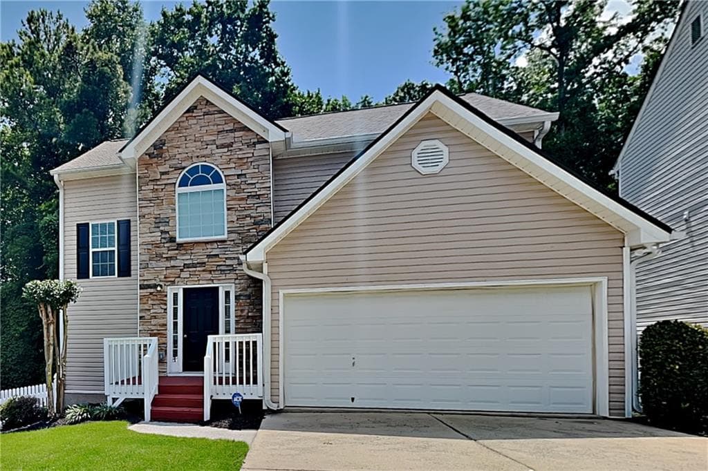 3 bedroom, 3 bathroom, 1,328 sq ft single family residence for rent at 28 Greystone Ridge, Hiram, GA 30141 for $1,800 a month — photo 1 of 22