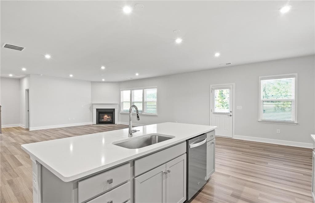6 bedroom, 4 bathroom, 3,922 sq ft single family residence under contract at 306 Wilton Street, Mcdonough, GA 30252 — photo 7