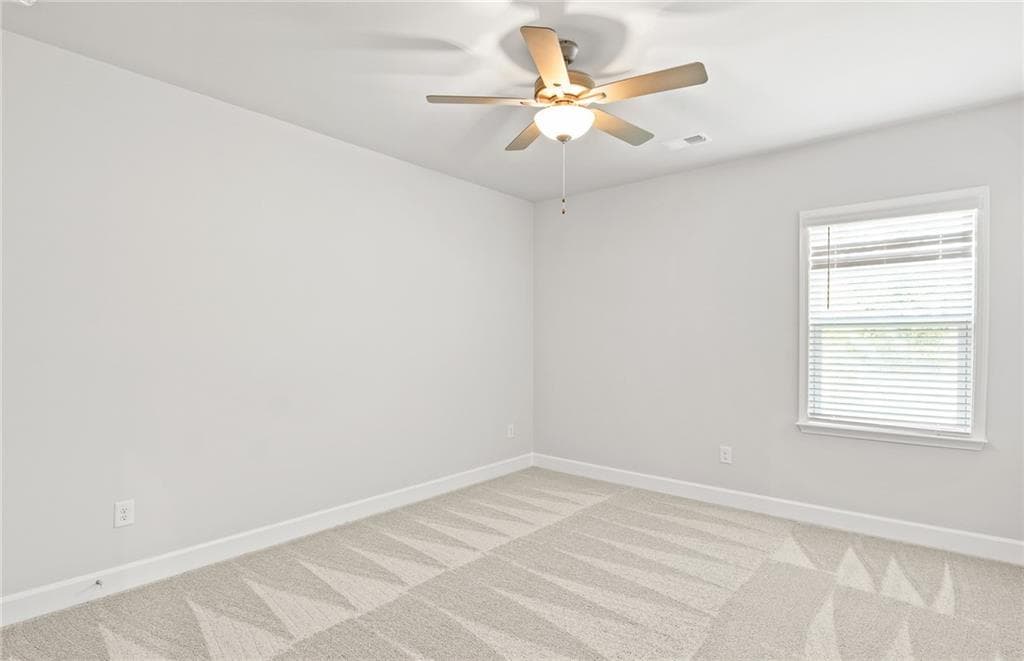 6 bedroom, 4 bathroom, 3,922 sq ft single family residence under contract at 306 Wilton Street, Mcdonough, GA 30252 — photo 9