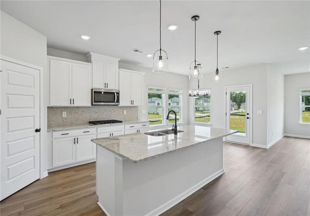 4 bedroom, 3 bathroom, 2,638 sq ft single family residence for rent at 2888 Sweet Red Circle, Braselton, GA 30517 for $2,650 a month — photo 5
