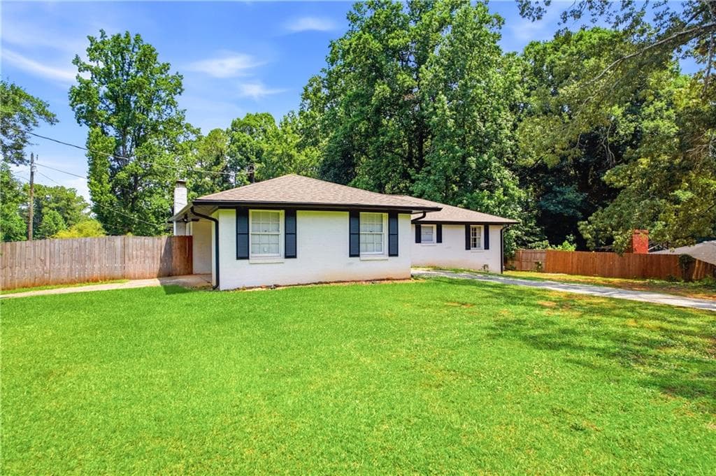 3 bedroom, 2 bathroom, 1,531 sq ft single family residence for sale at 244 Church Road, Marietta, GA 30060 — photo 3