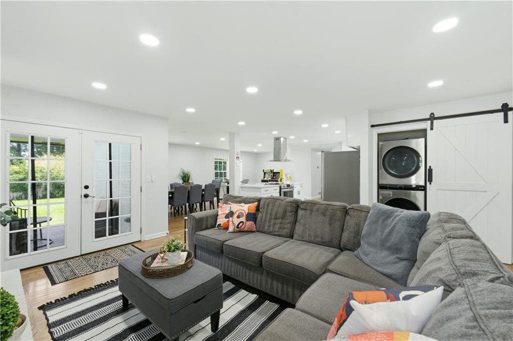 3 bedroom, 2 bathroom, 1,531 sq ft single family residence for sale at 244 Church Road, Marietta, GA 30060 — photo 8